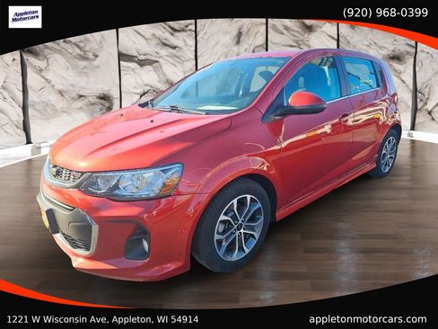 Used 2020 Chevrolet Sonic LT image 1