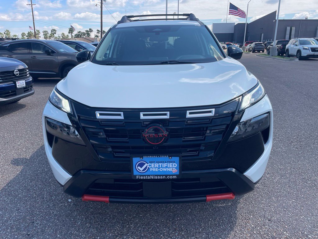 Certified 2025 Nissan Rogue SV AWD/4WD image 2