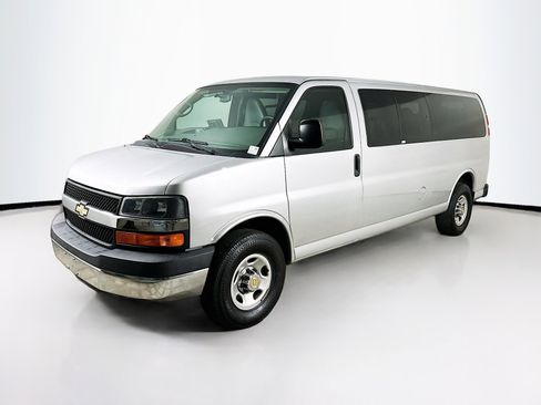 Used 2015 Chevrolet Express 3500 LT w/ LT Preferred Equipment Group image 3