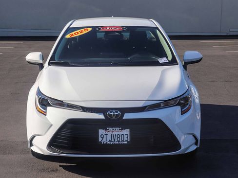 Certified 2025 Toyota Corolla LE FWD image 2