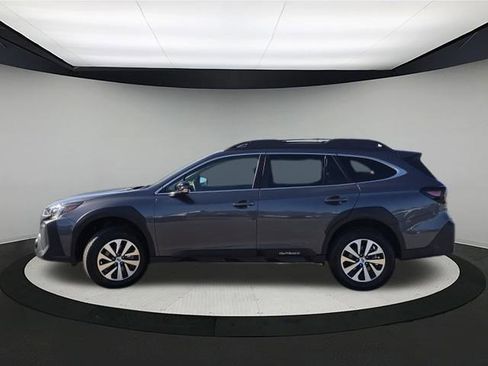 Certified 2025 Subaru Outback Premium w/ Popular Package #1A image 4
