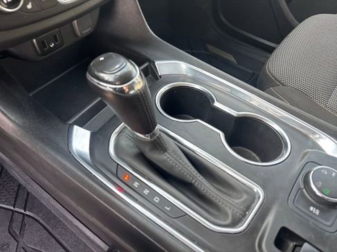 Used 2018 Chevrolet Traverse LT image 22