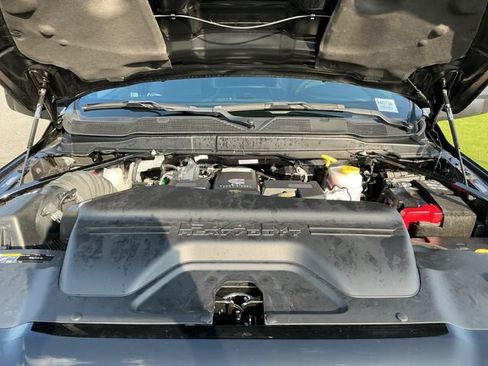 Used 2024 RAM 3500 Limited AWD/4WD image 31