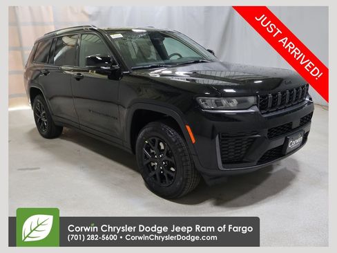 New 2026 Jeep Grand Cherokee L 4WD image 1