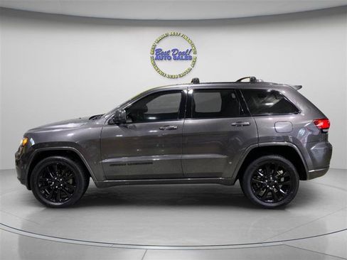 Used 2020 Jeep Grand Cherokee Altitude AWD/4WD image 2