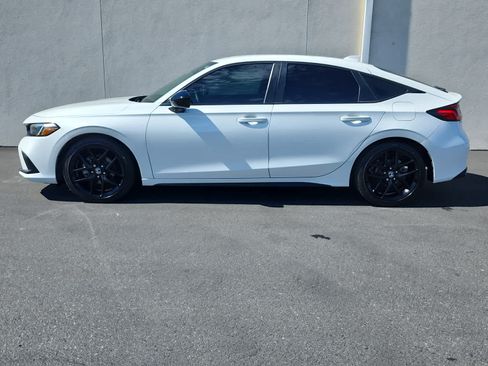 Used 2024 Honda Civic Sport image 4