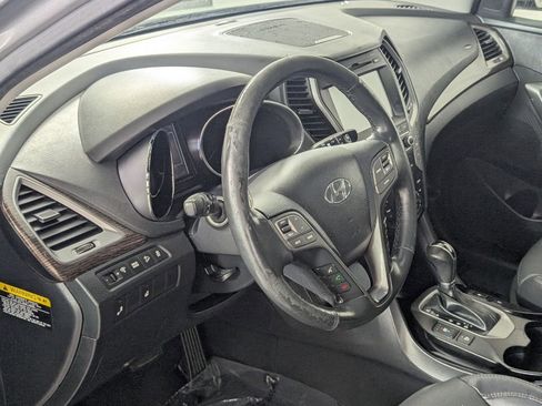 Used 2017 Hyundai Santa Fe Sport image 11