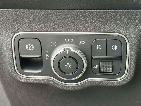 Certified 2022 Mercedes-Benz GLB 250 GLB 250 image 19