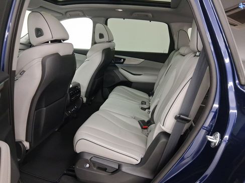 Used 2023 Acura MDX SH-AWD w/ Advance Package image 13