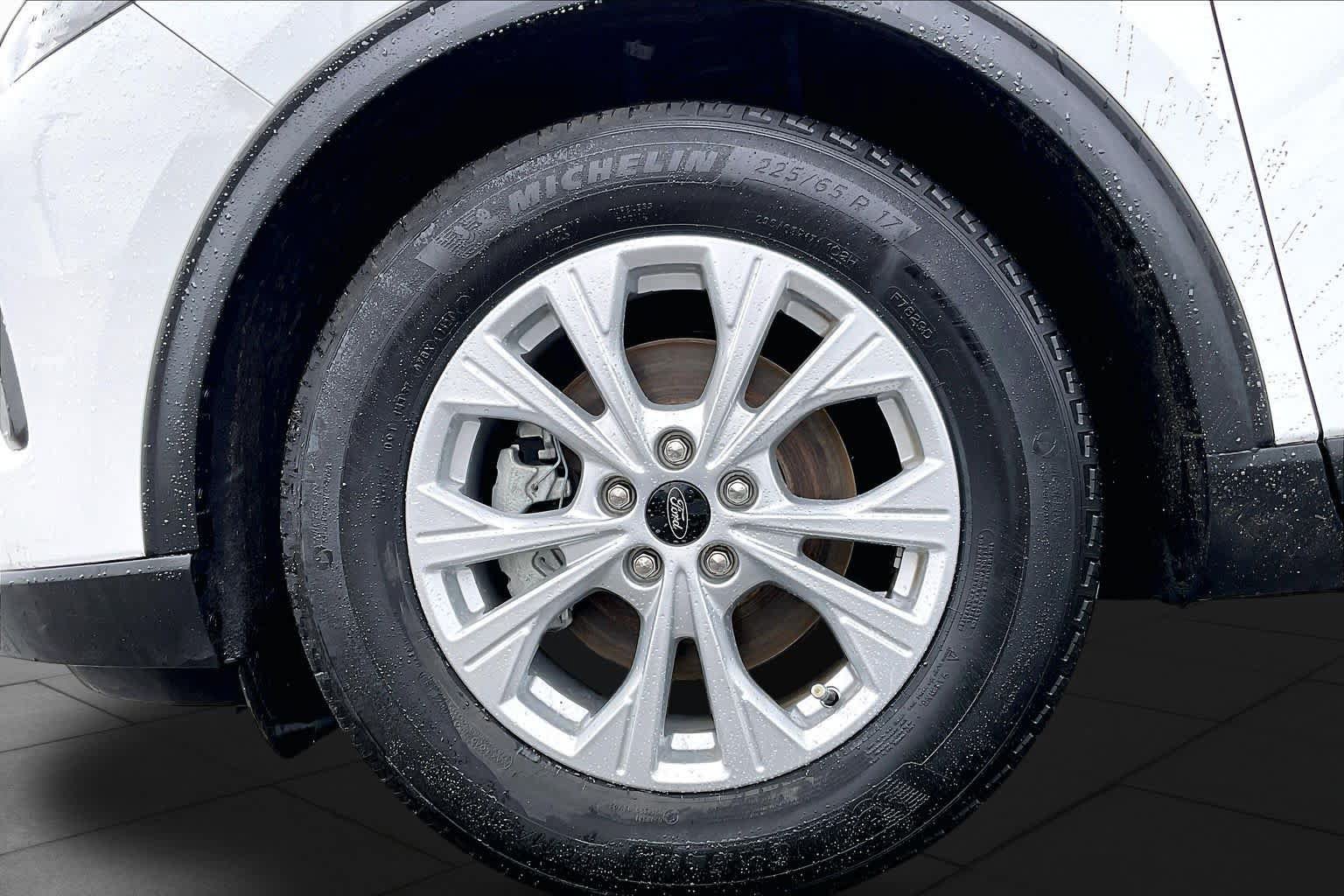 Used 2024 Ford Escape Active FWD image 11