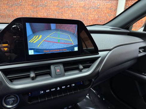 Used 2023 Lexus UX 250h F Sport AWD/4WD image 22