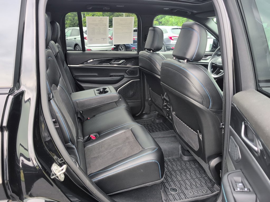 Used 2024 Jeep Grand Cherokee Trailhawk w/ Advanced Protech Group II AWD/4WD image 48