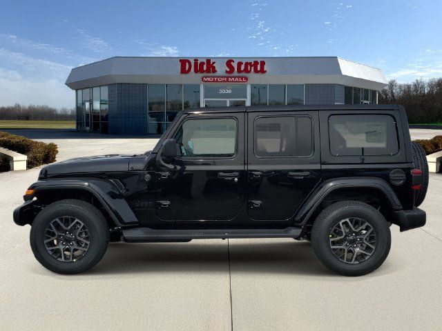 New 2026 Jeep Wrangler Unlimited Sahara AWD/4WD image 4