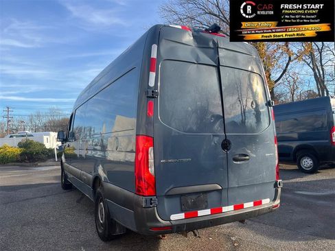 Used 2019 Mercedes-Benz Sprinter 170 image 4