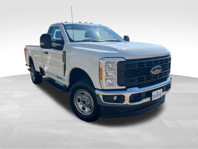 Used 2024 Ford F350 XL w/ Snow Plow/Camper Package AWD/4WD image 9