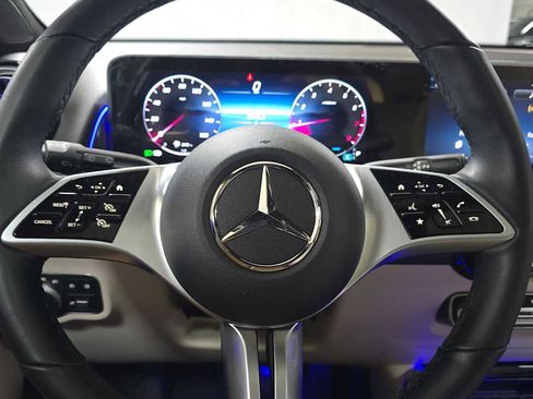 Certified 2025 Mercedes-Benz GLB 250 4MATIC image 29