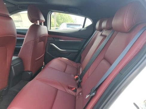 New 2026 MAZDA MAZDA3 2.5 S Hatchback w/ Premium Pkg FWD image 16