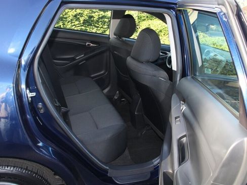 Used 2009 Toyota Matrix FWD image 6