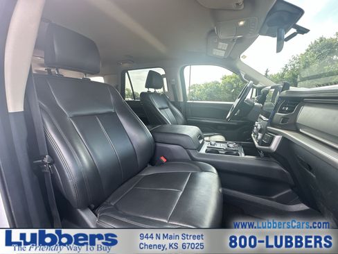 Used 2022 Ford Expedition Max XLT AWD/4WD image 22