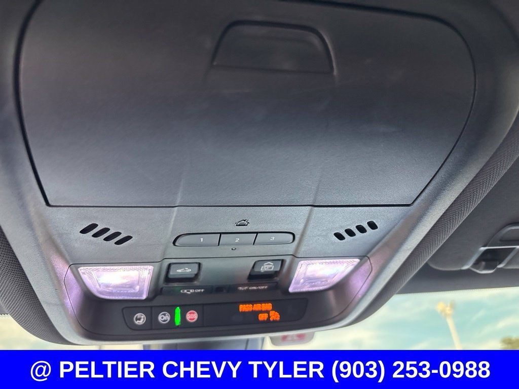 Used 2020 Chevrolet Blazer RS FWD image 18