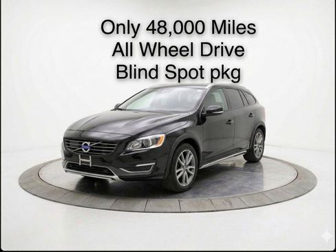 Used 2018 Volvo V60 T5 Cross Country w/ Convenience Package AWD/4WD image 36