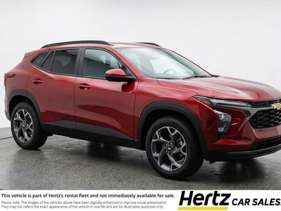 Used 2025 Chevrolet Trax LT
