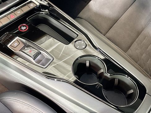 Used 2023 Audi e-tron GT Premium Plus image 16