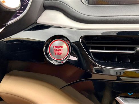 Used 2023 Acura MDX FWD w/ Technology Package image 31