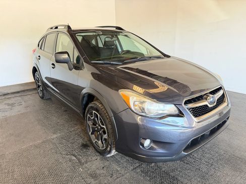 Used 2014 Subaru Crosstrek 2.0i Premium AWD/4WD image 2