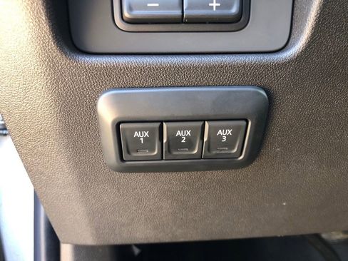 New 2025 Chevrolet Colorado Trail Boss w/ Midnight Edition AWD/4WD image 16