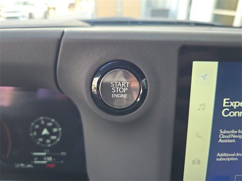 Used 2024 Lexus GX 550 image 29