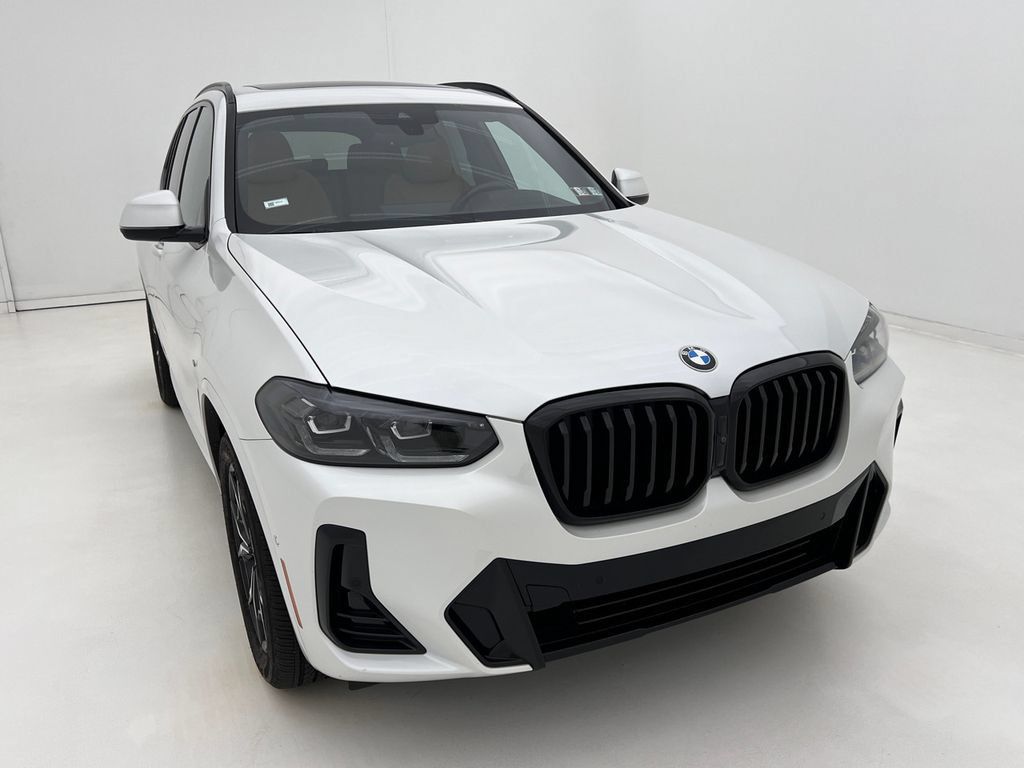 Certified 2023 BMW X3 xDrive30i w/ M Sport Package AWD/4WD image 3