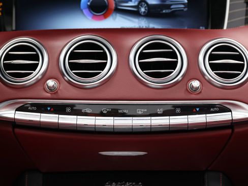 Used 2017 Mercedes-Benz S 63 AMG 4MATIC Cabriolet image 40