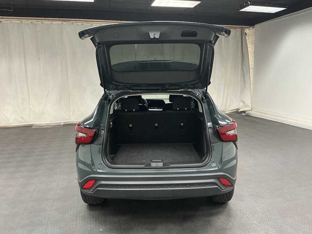 Used 2025 Chevrolet Trax LS w/ LS Convenience Package FWD image 25