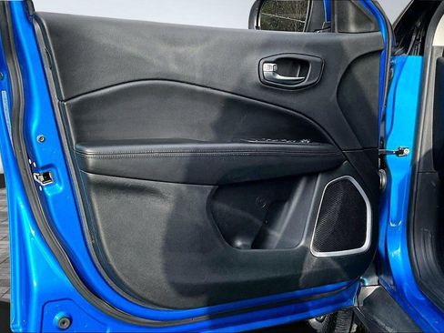 Used 2020 Jeep Compass Latitude image 24