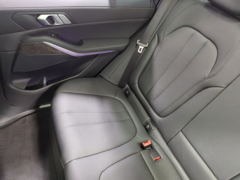 Used 2022 BMW X5 xDrive40i w/ Premium Package image 12