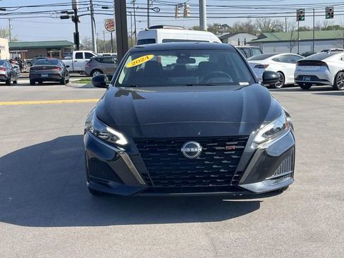 Used 2024 Nissan Altima 2.5 SR w/ SR Premium Package image 2