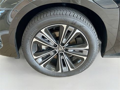 New 2025 Toyota bZ4X AWD image 35