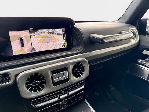 Certified 2022 Mercedes-Benz G 63 AMG 4MATIC image 25