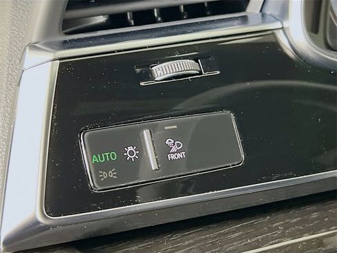 New 2026 Audi Q8 Premium Plus image 10