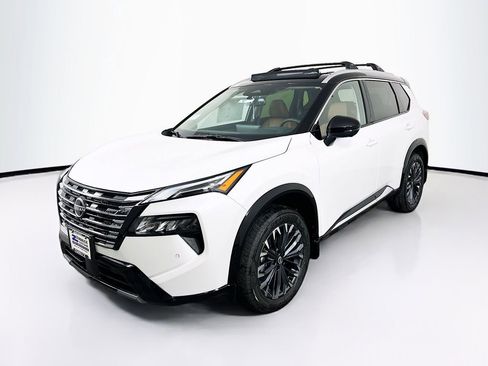 New 2026 Nissan Rogue Platinum AWD/4WD image 3