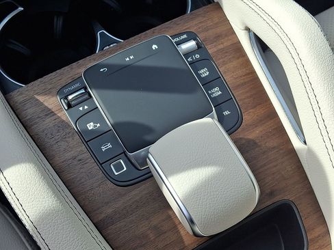 New 2026 Mercedes-Benz GLE 450 4MATIC image 17