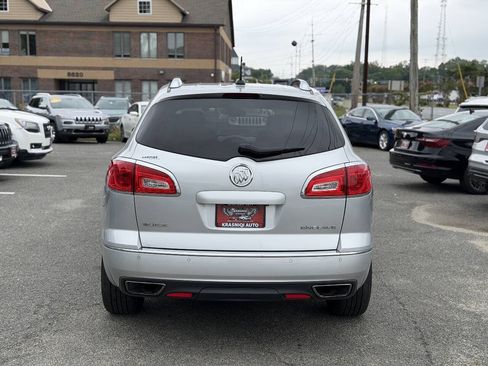 Used 2017 Buick Enclave Convenience FWD image 4