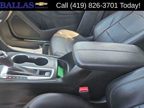 Certified 2019 Chevrolet Equinox Premier w/ LPO, Floor Liner Package FWD image 24