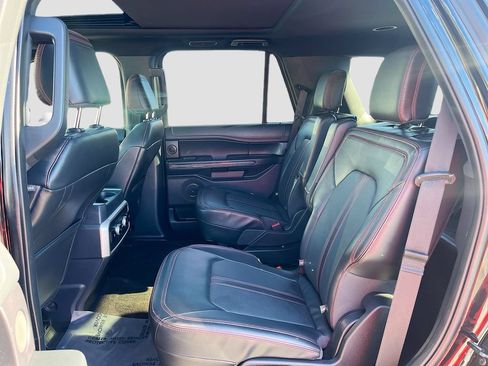 Used 2022 Ford Expedition Limited RWD image 26
