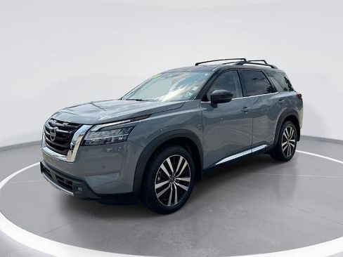 Certified 2024 Nissan Pathfinder Platinum w/ Cargo Package FWD image 1