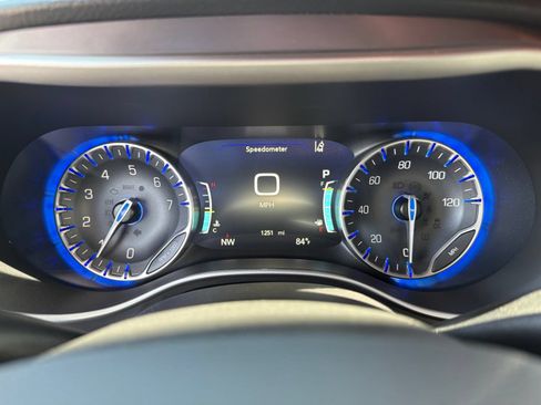 New 2026 Chrysler Pacifica Select FWD image 25