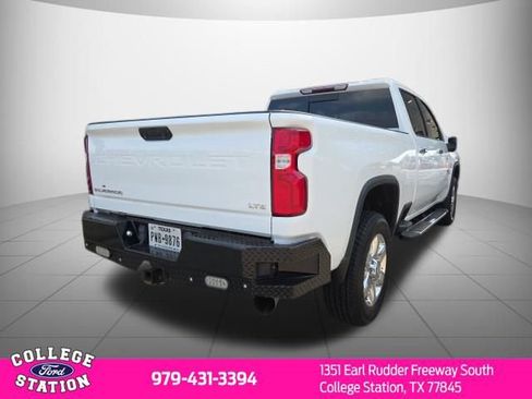 Used 2020 Chevrolet Silverado 2500 LTZ w/ LTZ Texas Edition image 4