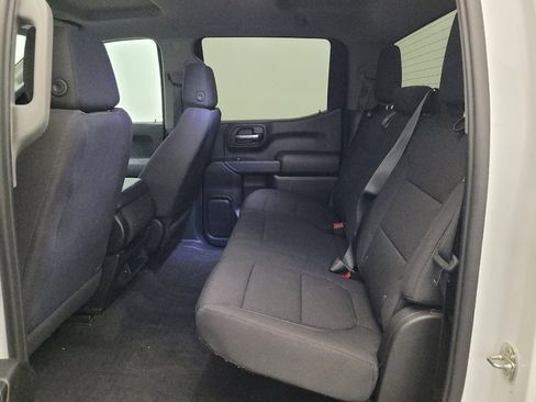 Used 2020 Chevrolet Silverado 1500 Custom w/ Custom Value Package RWD image 18