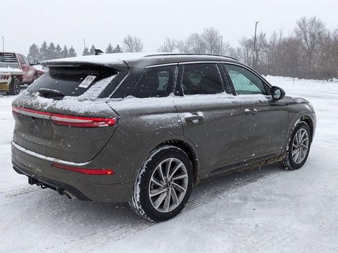 Used 2025 Lincoln Corsair Grand Touring w/ Towing Package image 3